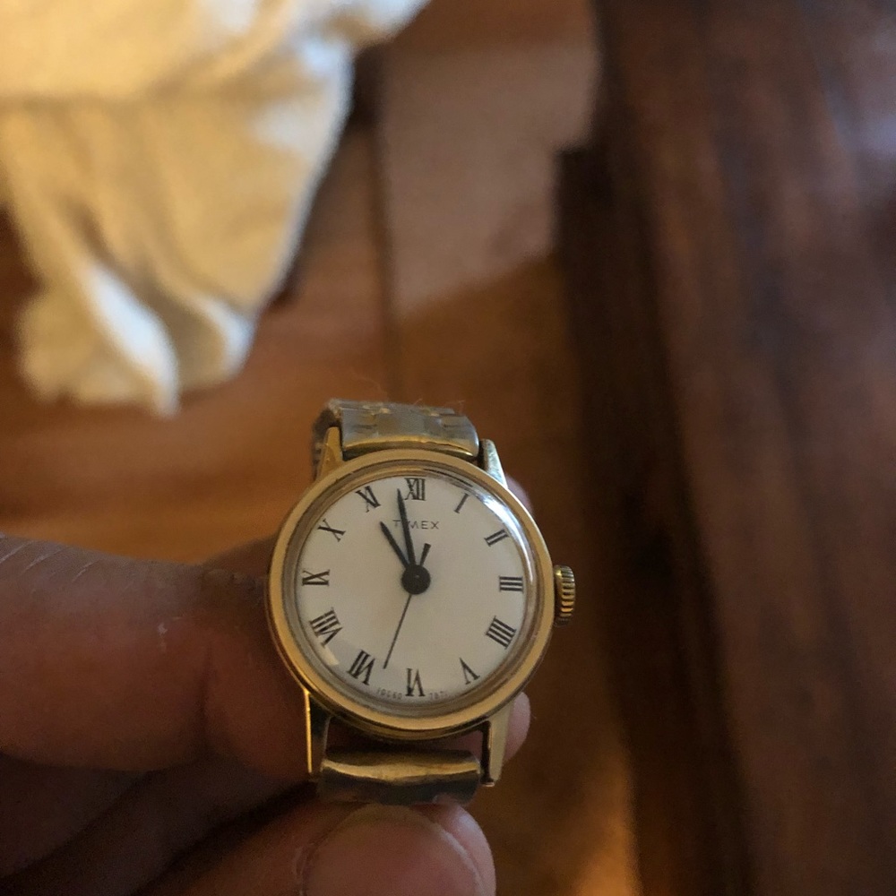 Watch - Picture 5 of 5